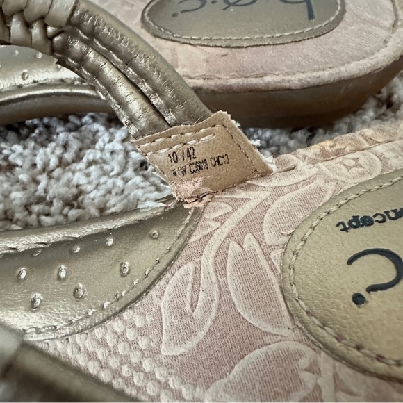 BOC by Born Gold Metallic Slingback Cushioned Sandals Women’s Size 10 Comfort - Picture 12 of 12